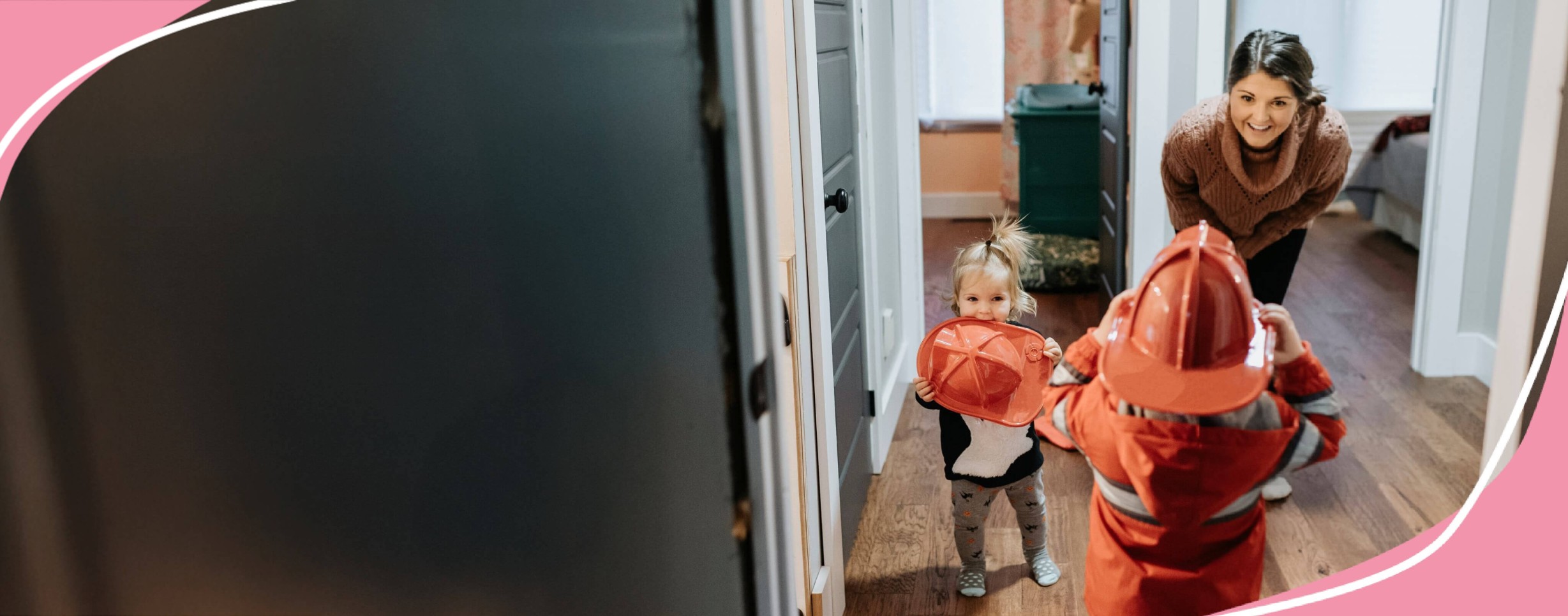 maman avec 2 petits enfants